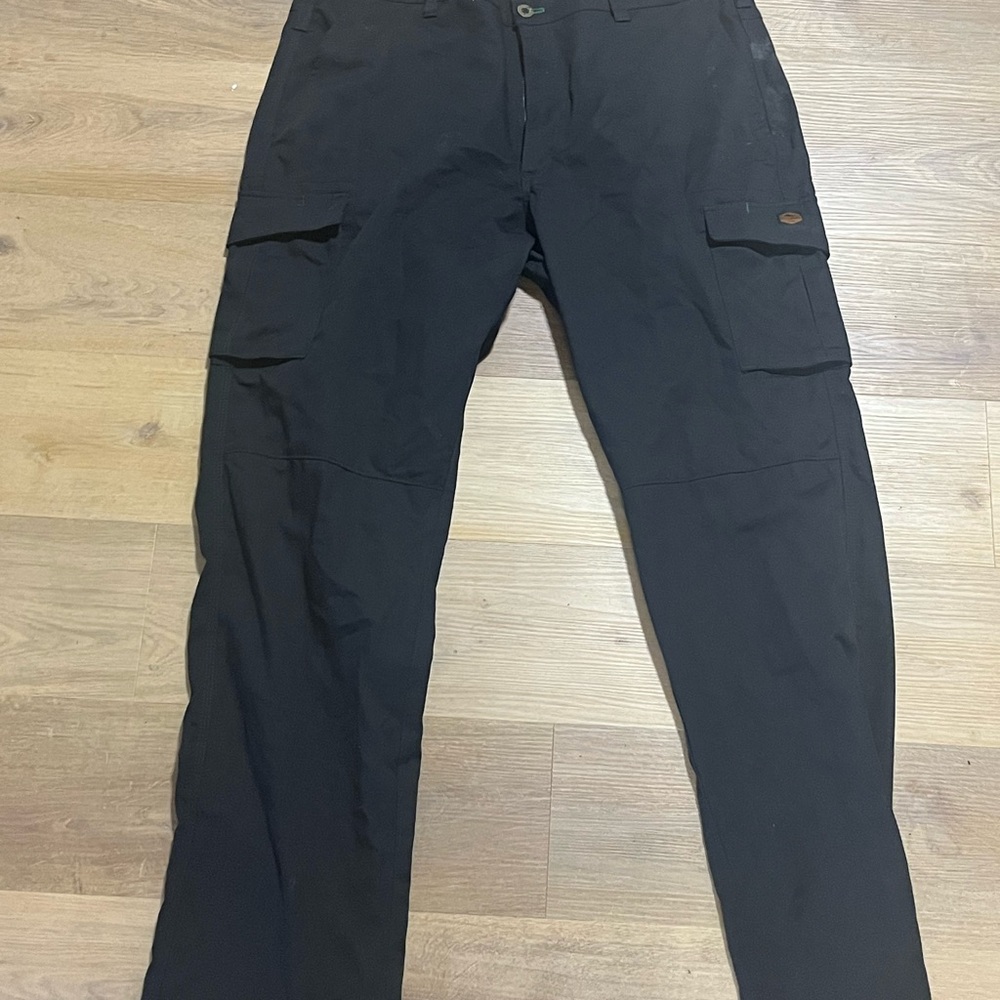Black Cargo Pants with Durable Fabric and Straight Leg